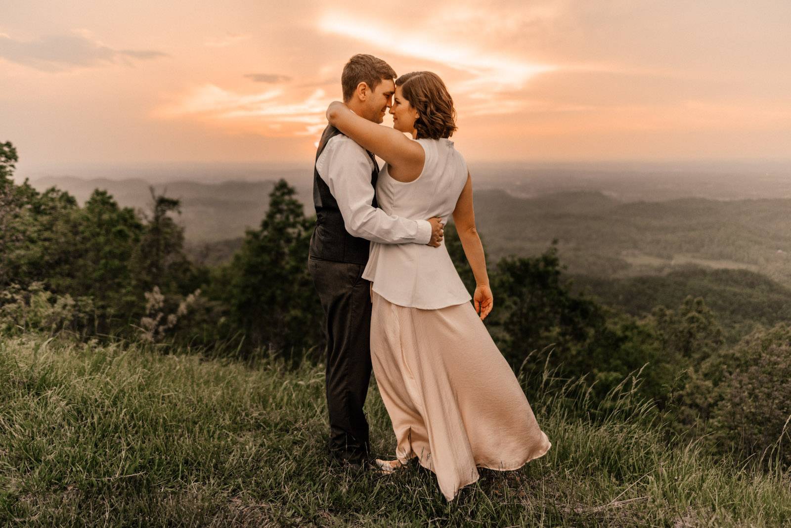 Lion & Lark Photography: Bold Lovers with Adventurous Hearts |  Nashville Wedding Photography