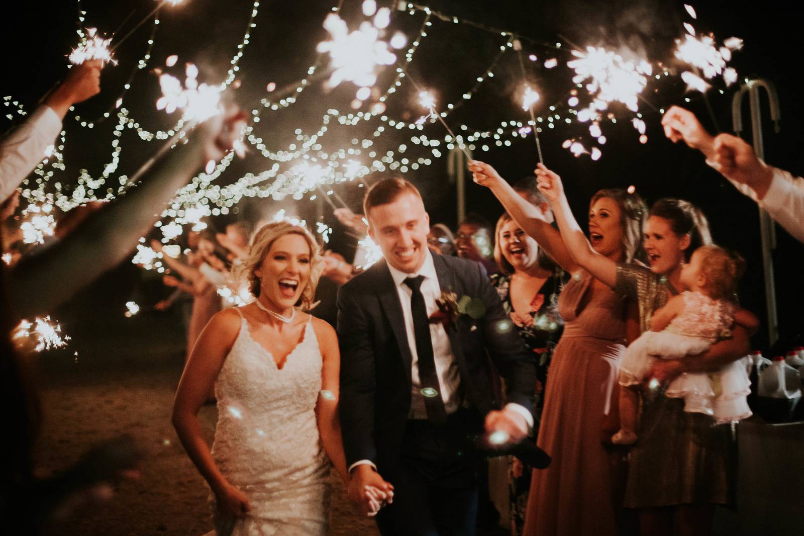 Lauren + Ryan’s Nashville Marina Wedding |  Smithville Real Wedding