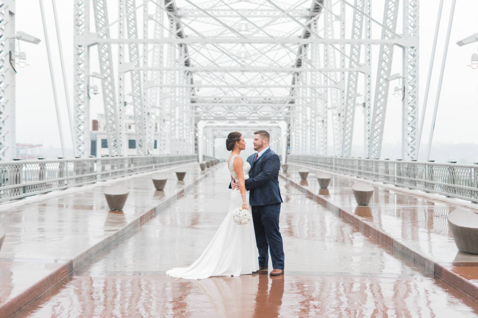 Alexa & Zack’s Rainy Nashville Elopement |  Nashville Real Wedding