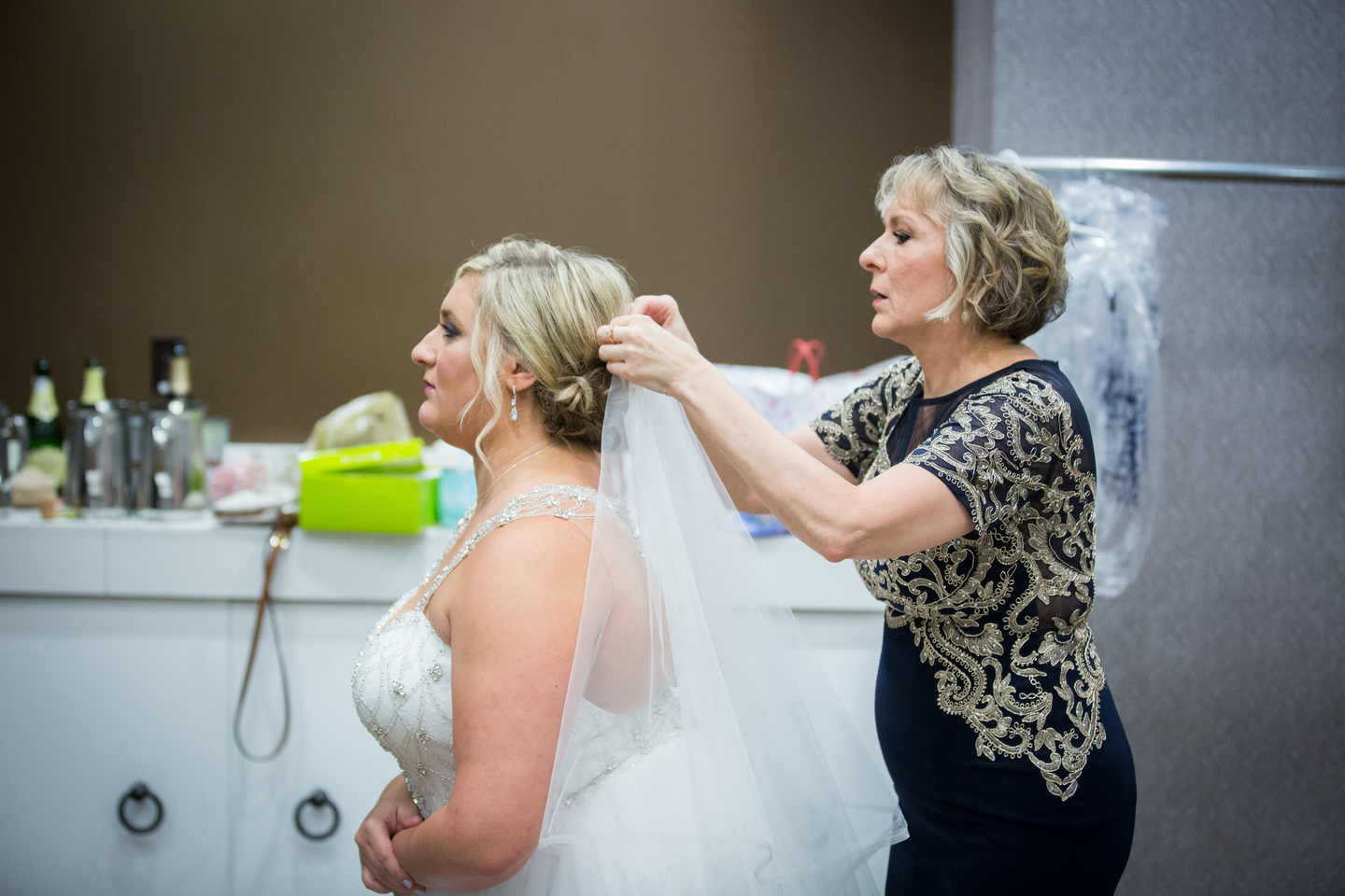 Wedding photo ideas: Charming & Fun Hutton Hotel Nashville Wedding 