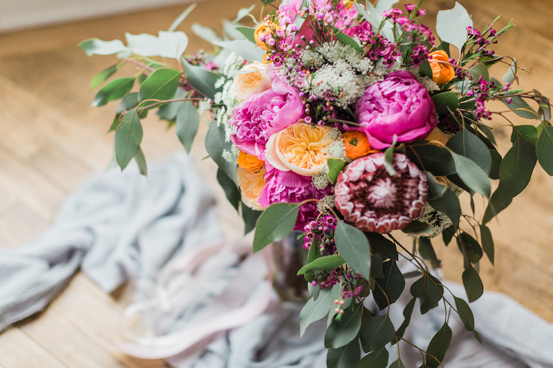 How to Add Color to Your Wedding with Flowers from Rachael Ann's Event Design featured on Nashville Bride Guide