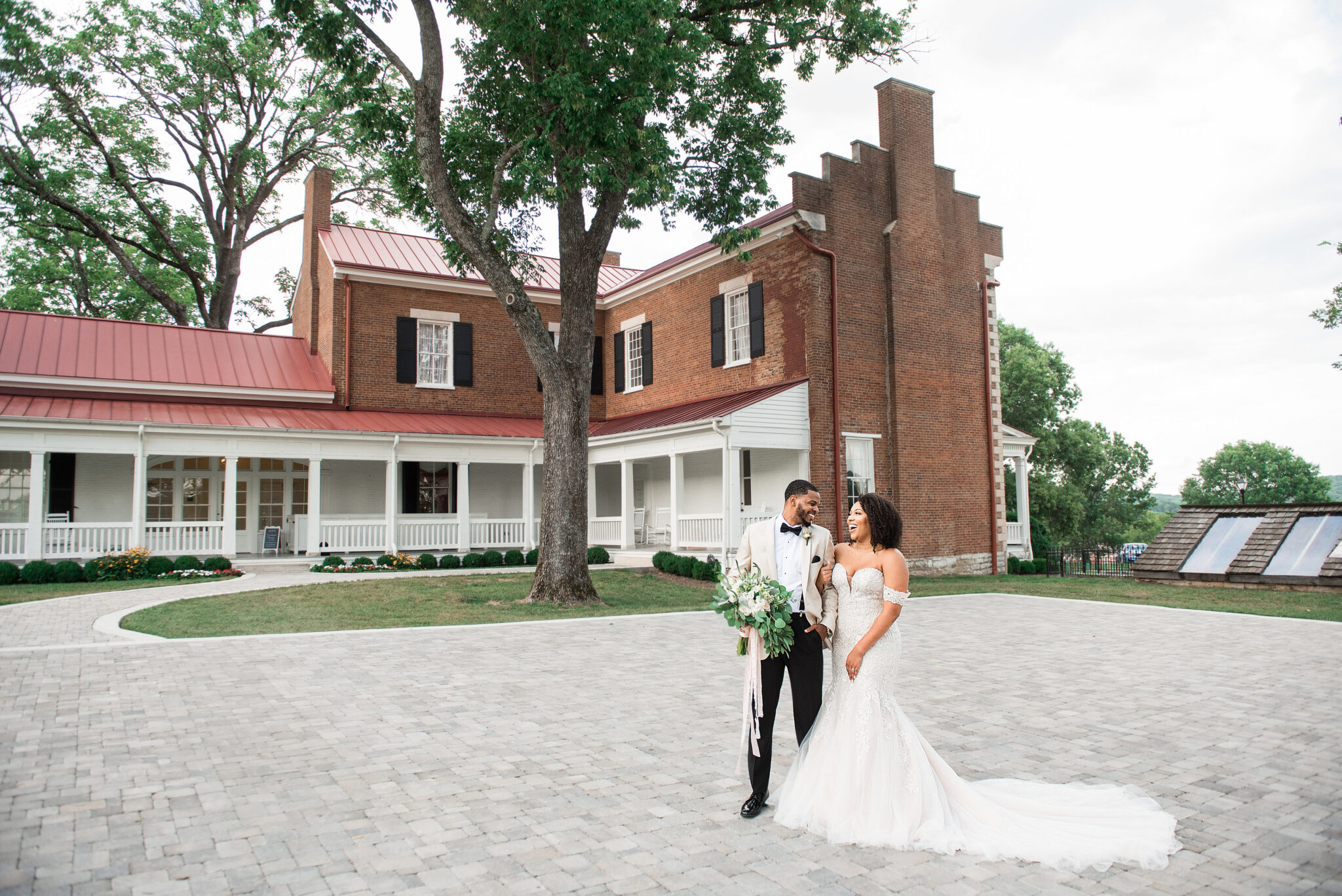 Elegantly Historic Nashville Wedding Venue Meet Ravenswood Mansion Nashville Bride Guide 5231