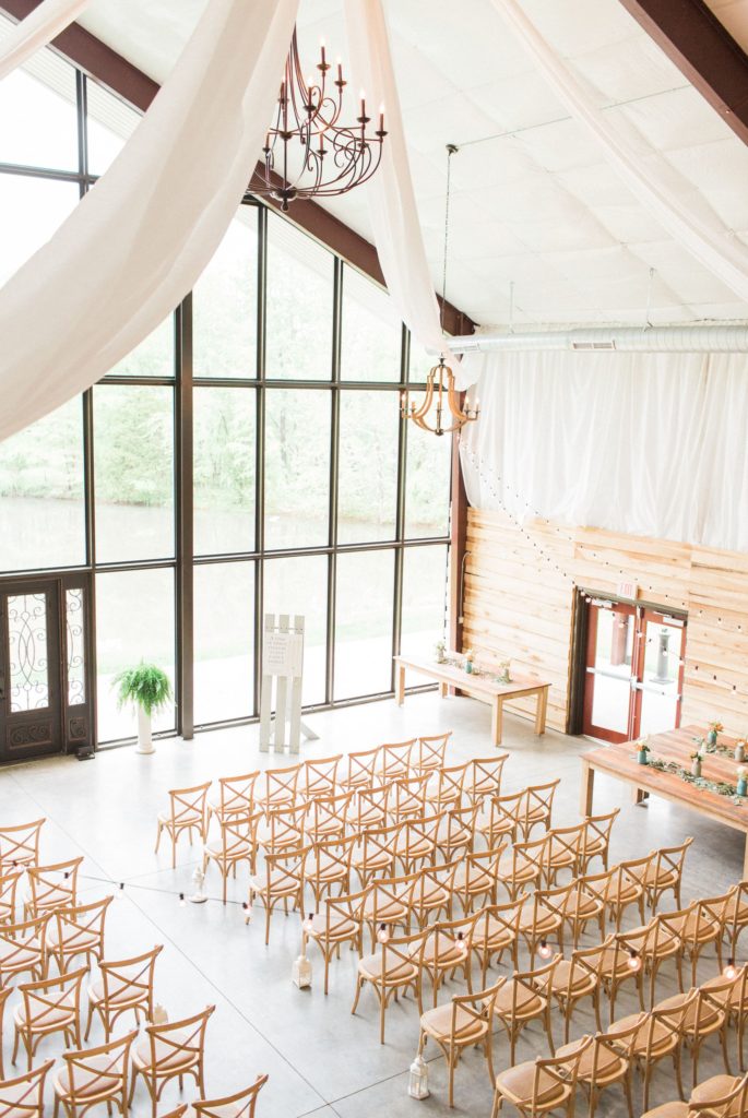 How To Choose A Wedding Venue from Burdoc Farms featured on Nashville Bride Guide
