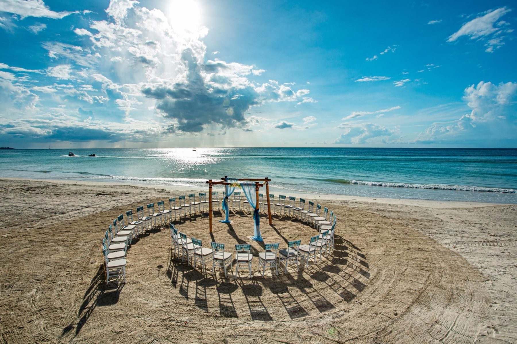 Why Sandals and Beaches Resorts Offer the Best Destination Wedding Package - Royal Treatment Travel
