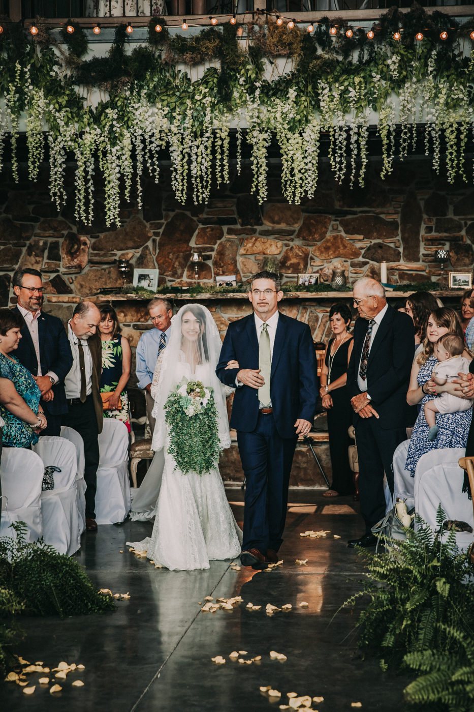 Burdoc Farms wedding by Billie-Shaye Style Photography featured on Nashville Bride Guide!