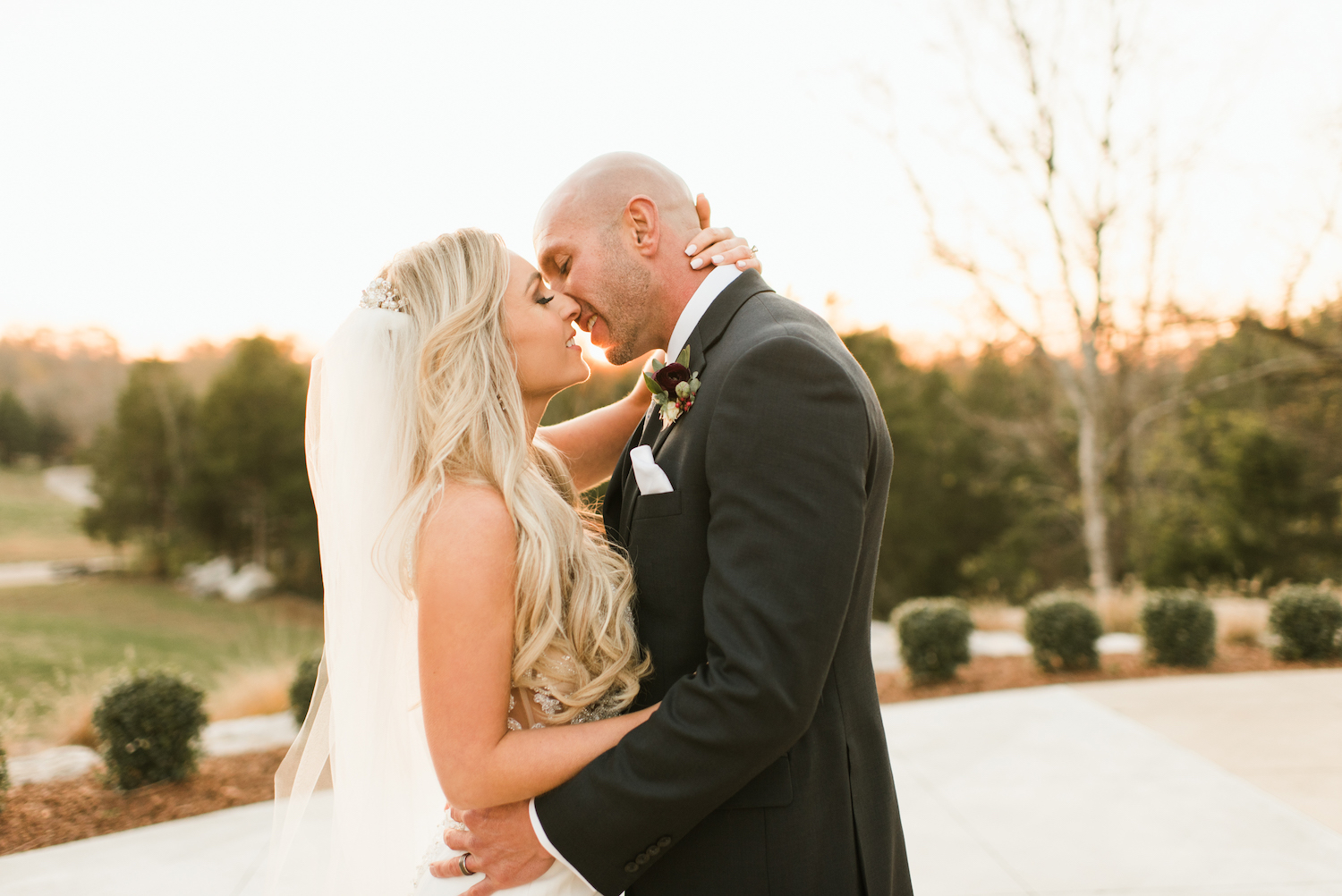Shelby Rae Photographs Wedding Photography featured on Nashville Bride Guide