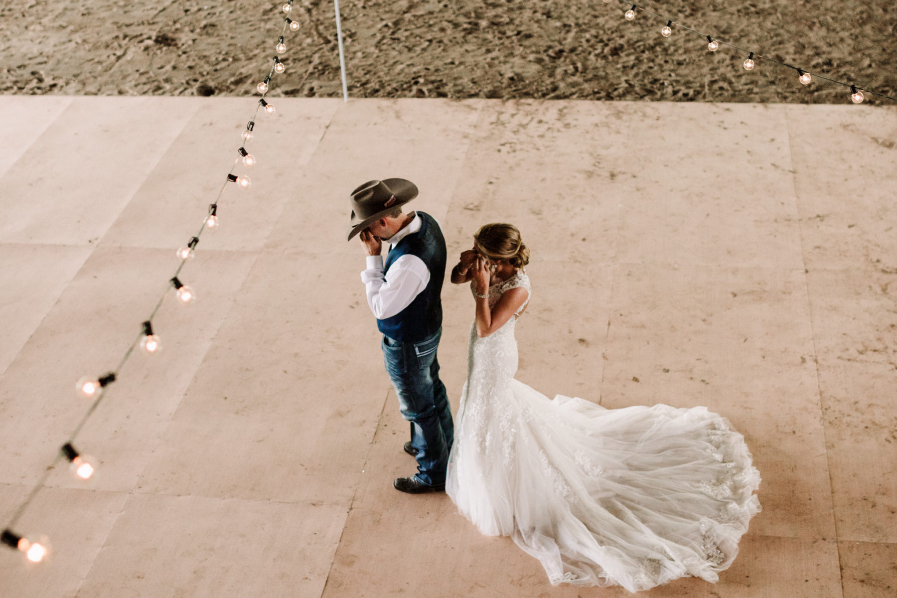 Billie-Shaye Style Wedding Photography featured on Nashville Bride Guide