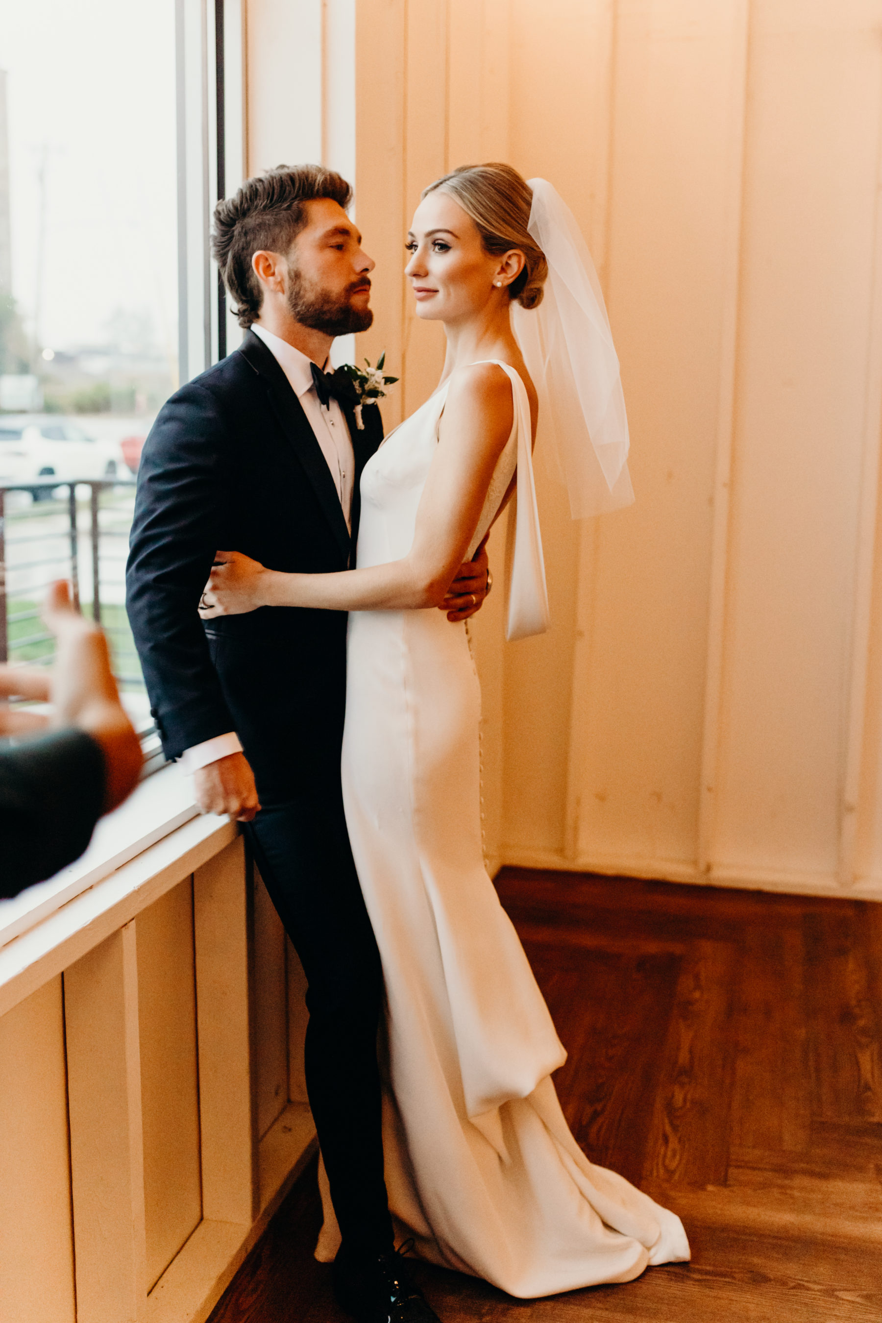 Lauren Bushnell and Chris Lane Nashville Wedding captured by Victoria Bonvinci
