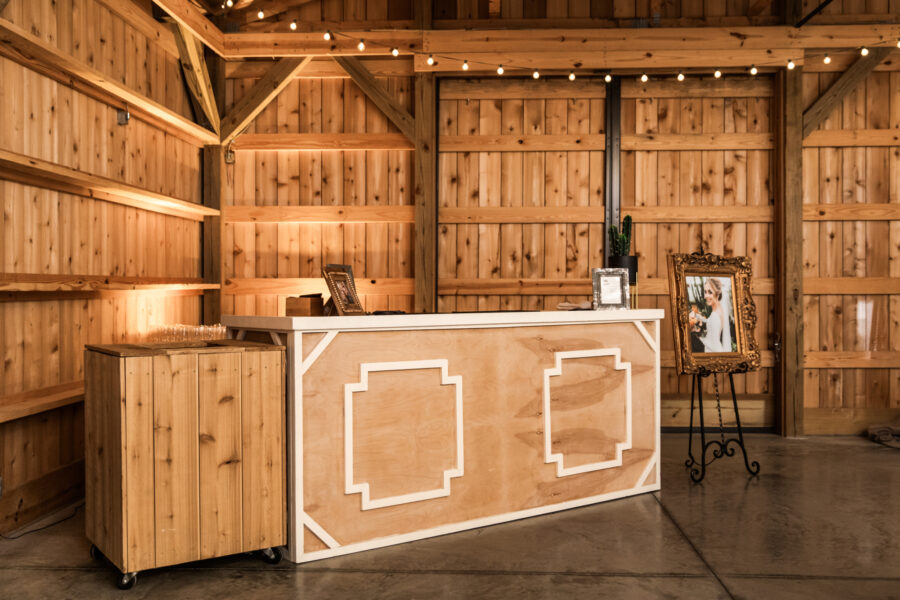 Wedding bar inspiration: Western Inspired Wedding by Laurie D'Anne Events featured on Nashville Bride Guide