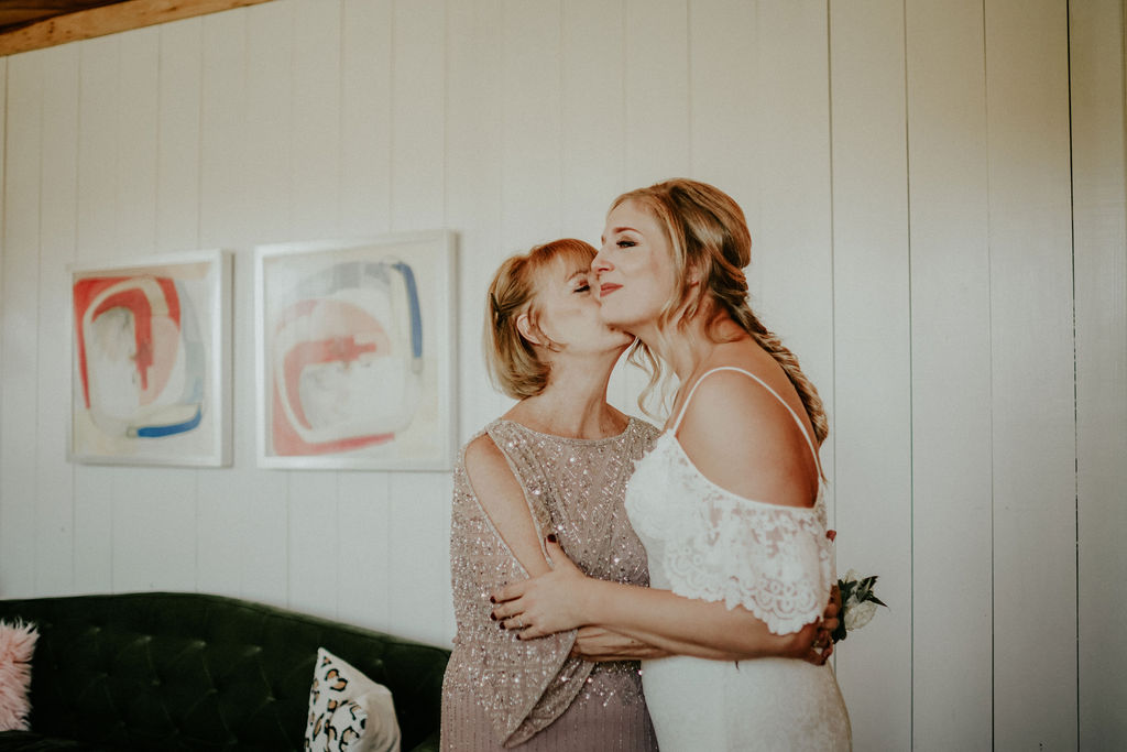 Mother daughter wedding photo: Glenai Gilbert Photography featured on Nashville Bride Guide