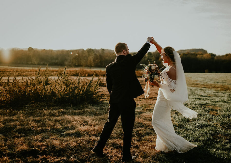 Sunset wedding photography: Glenai Gilbert Photography featured on Nashville Bride Guide