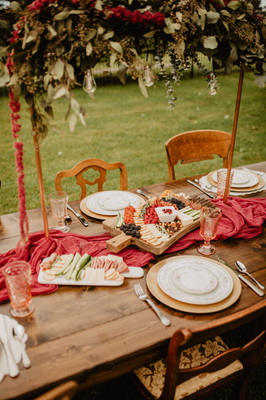 Outdoor wedding table decor: Stunning Fall Styled Shoot at Promise Manor featured on Nashville Bride Guide