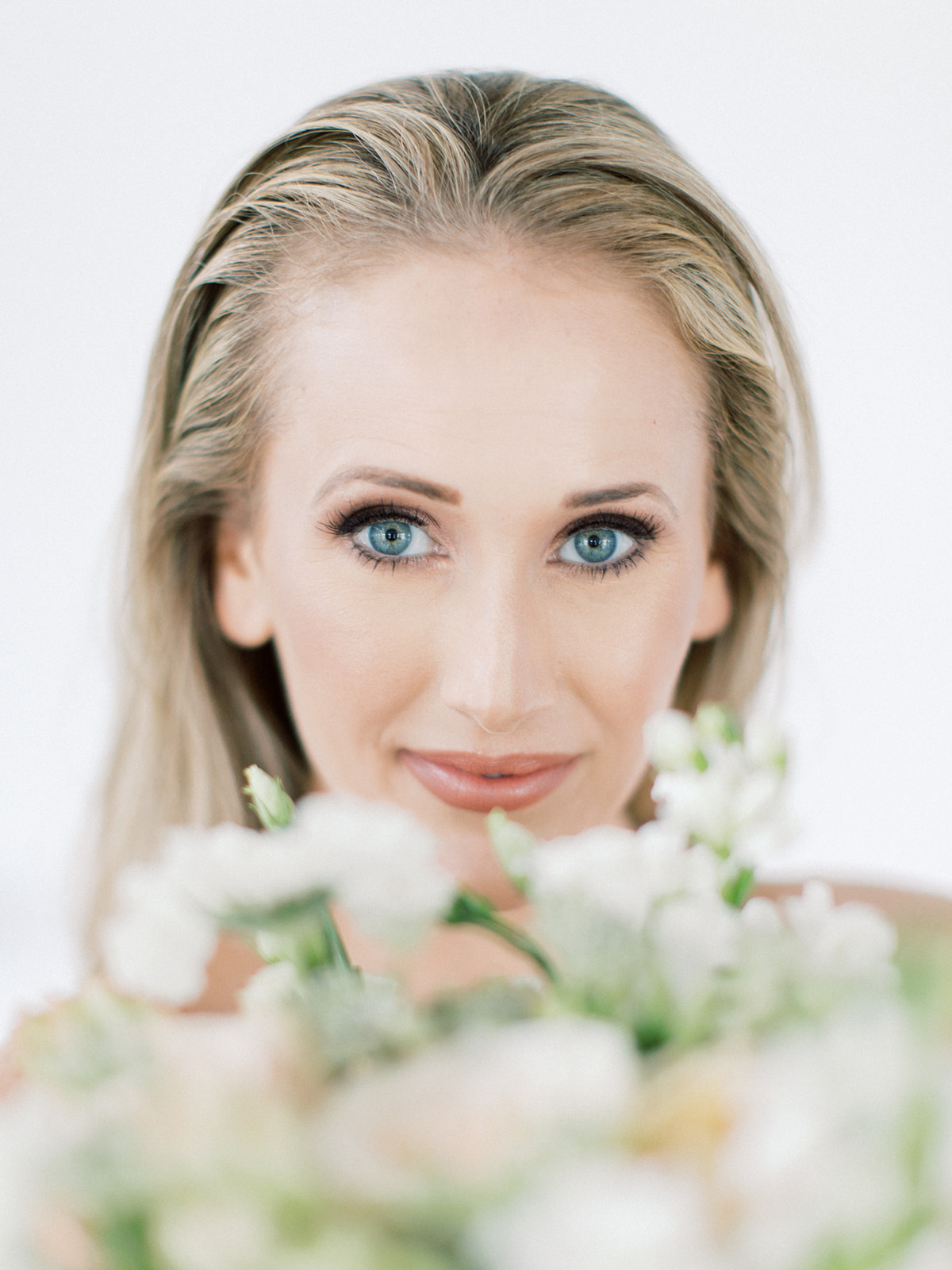 Clean & Modern Styled Shoot at 14TENN featured on Nashville Bride Guide