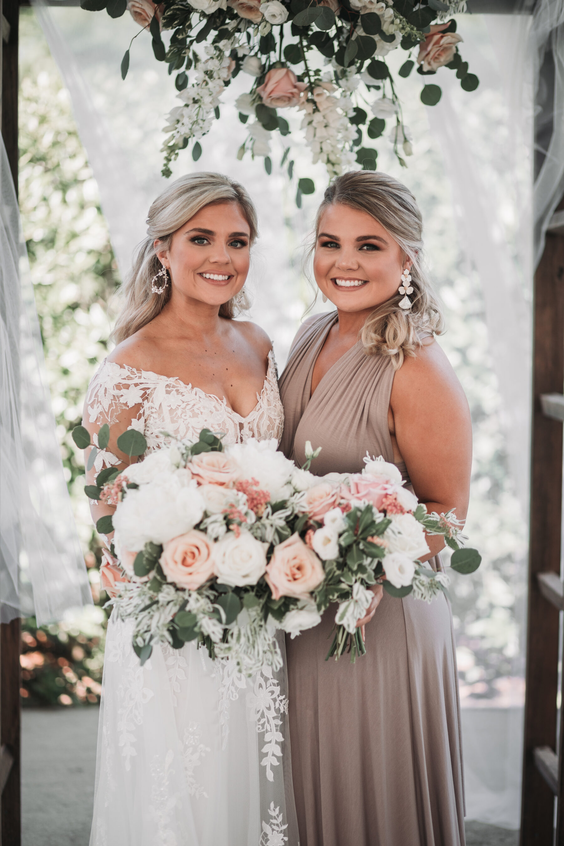 Romantic Country Club Soiree by Juniper Weddings featured on Nashville Bride Guide