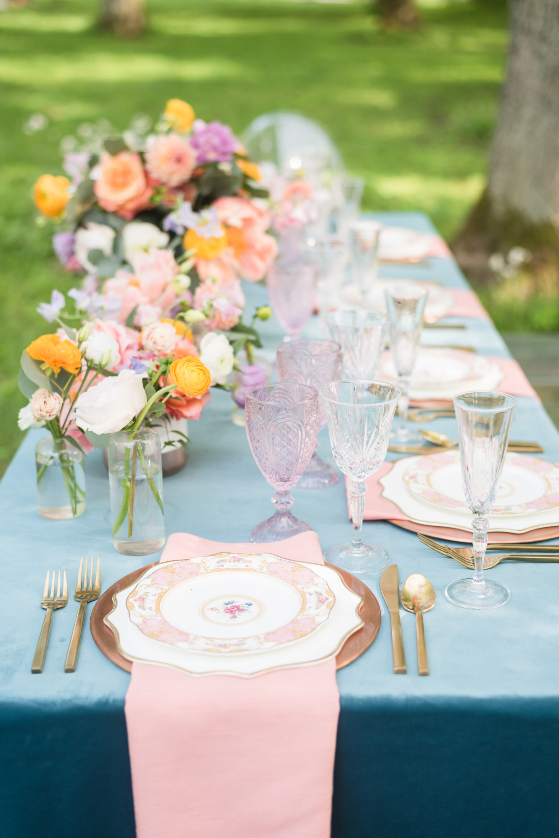 Colorful outdoor wedding tablescape