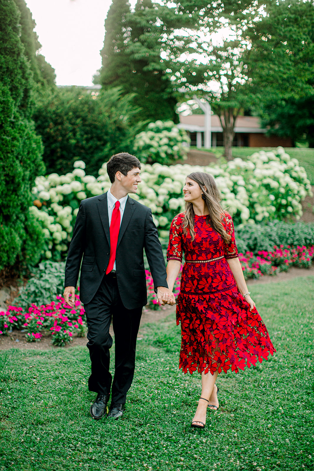 Centennial Park Nashville Engagement Session by Ashton Brooke Photography featured on Nashville Bride Guide