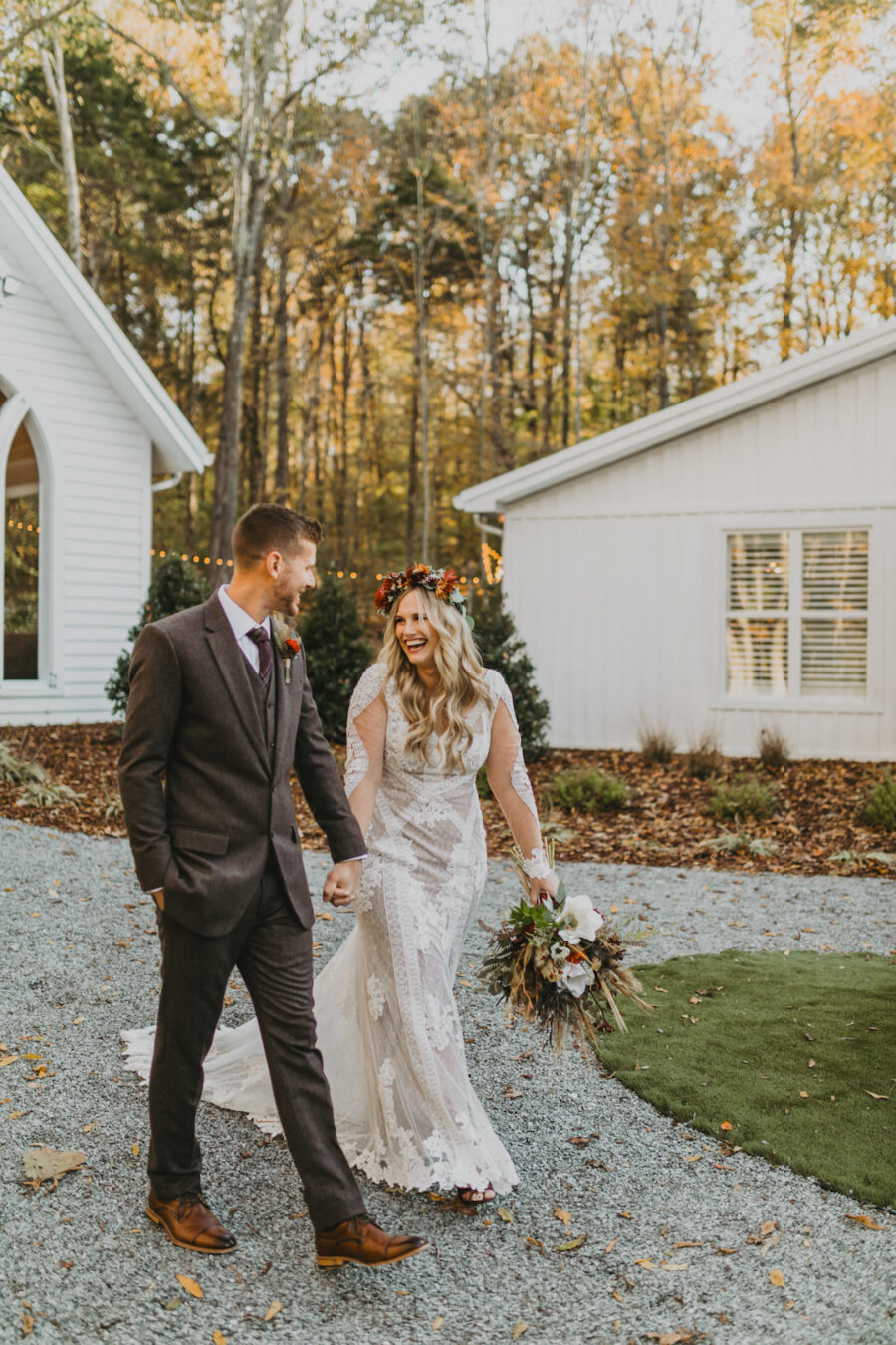 Vintage fall wedding at Firefly Lane featured on Nashville Bride Guide