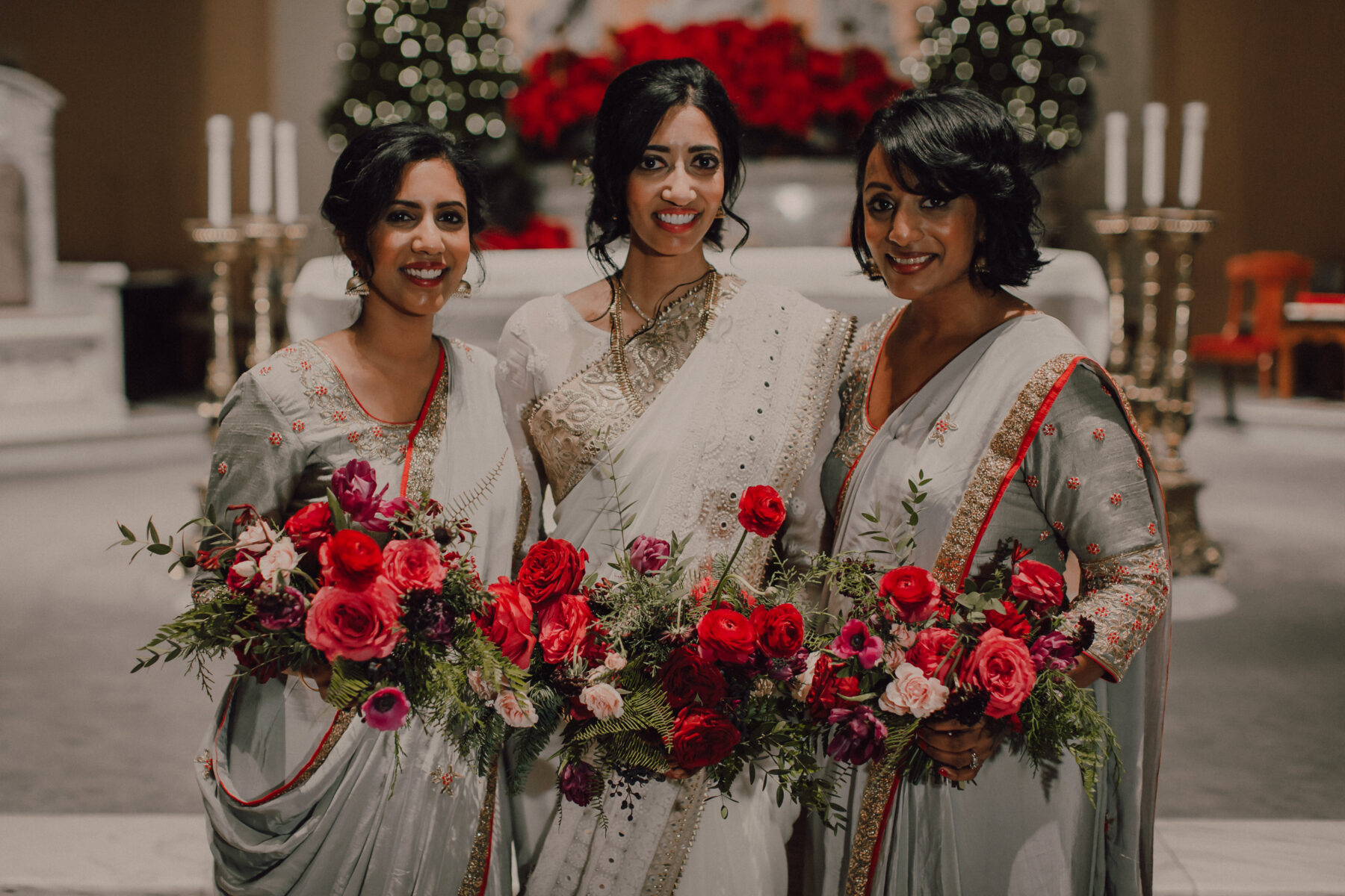 Red winter wedding bouquets | Nashville Bride Guide