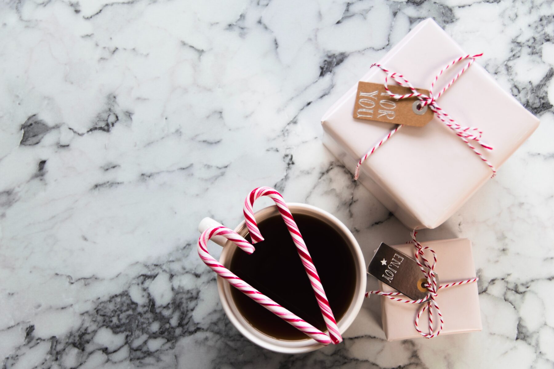 Newlywed Gift Guide featured on Nashville Bride Guide
