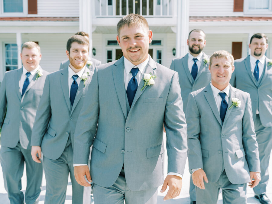 Gray and blue groomsmen tuxedos | Nashville Bride Guide