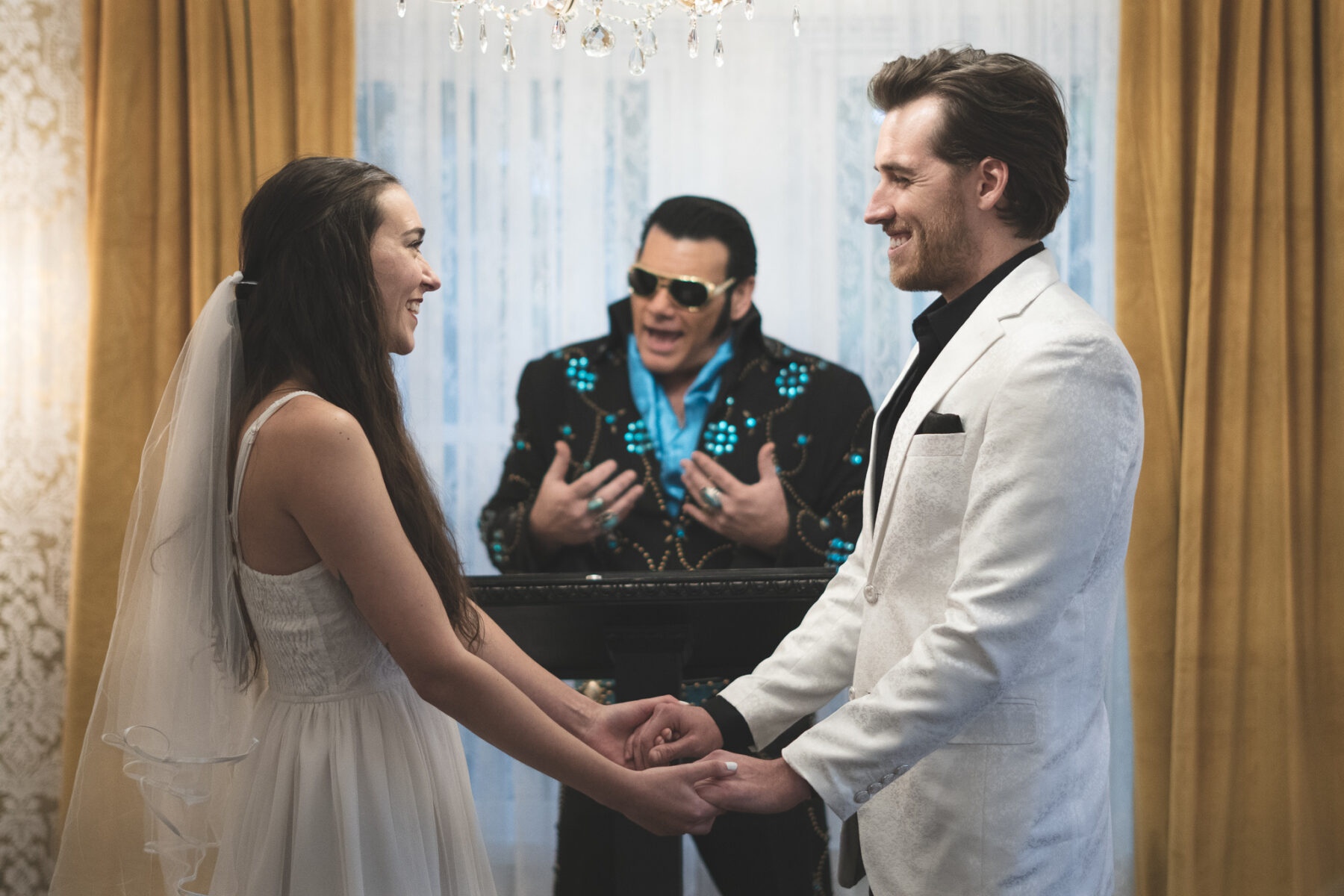 Elvis Inspired Elopement at Rhinestone Wedding Chapel | Nashville Bride Guide