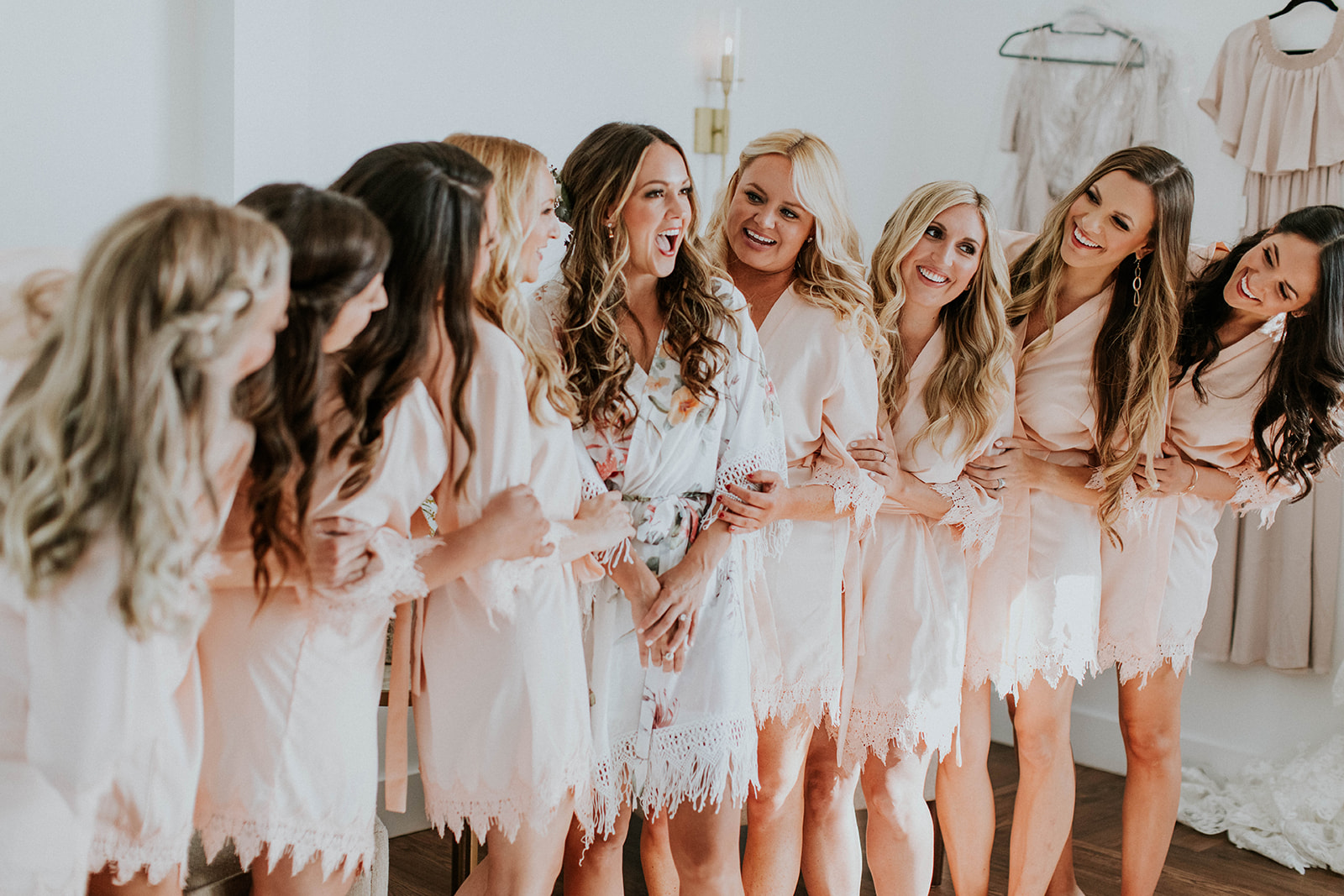 Blush pink bridal party robes | Nashville Bride Guide
