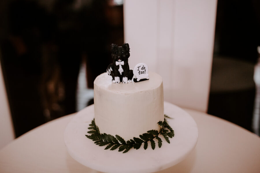 Custom dog wedding cake topper | Nashville Bride Guide
