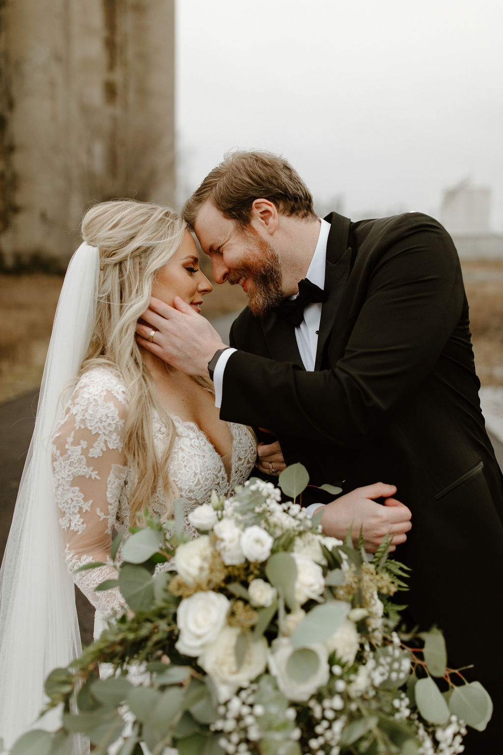 Wind and Gold Photography | Nashville Bride Guide