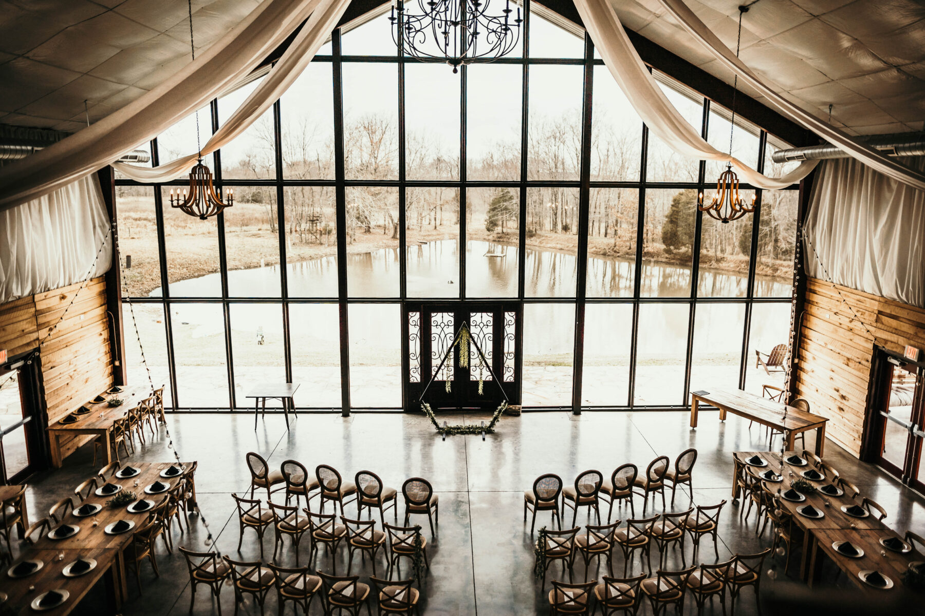 Burdoc Farms Wedding | Nashville Bride Guide