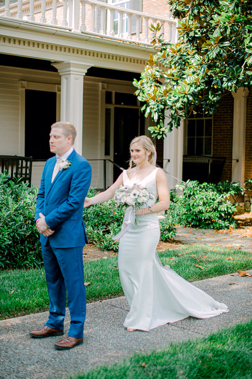 Pleasant Hill Mansion Bride and Groom first look | Nashville Bride Guide