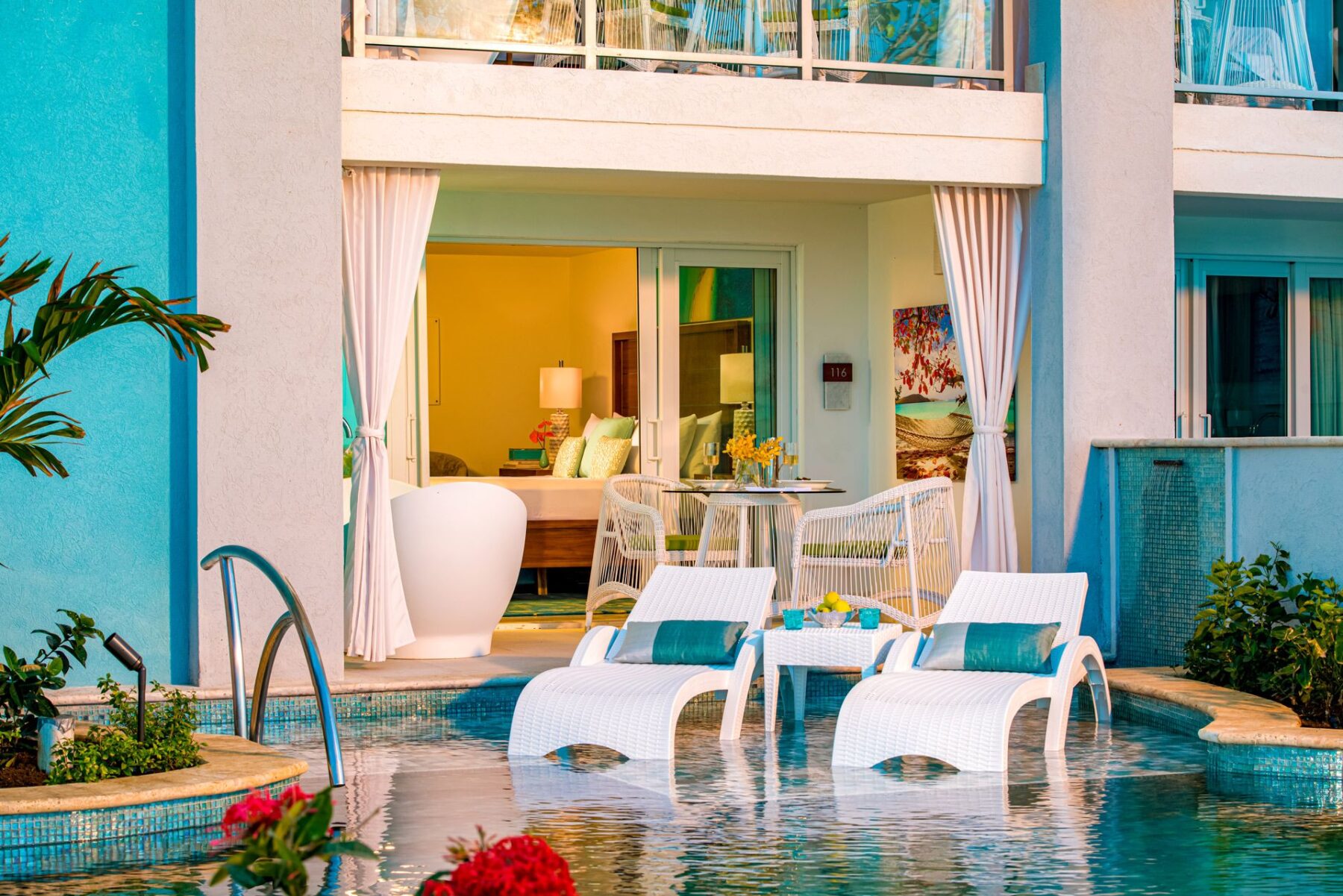 Swim Up Pool Suites from 2 Travel Anywhere | Nashville Bride Guide