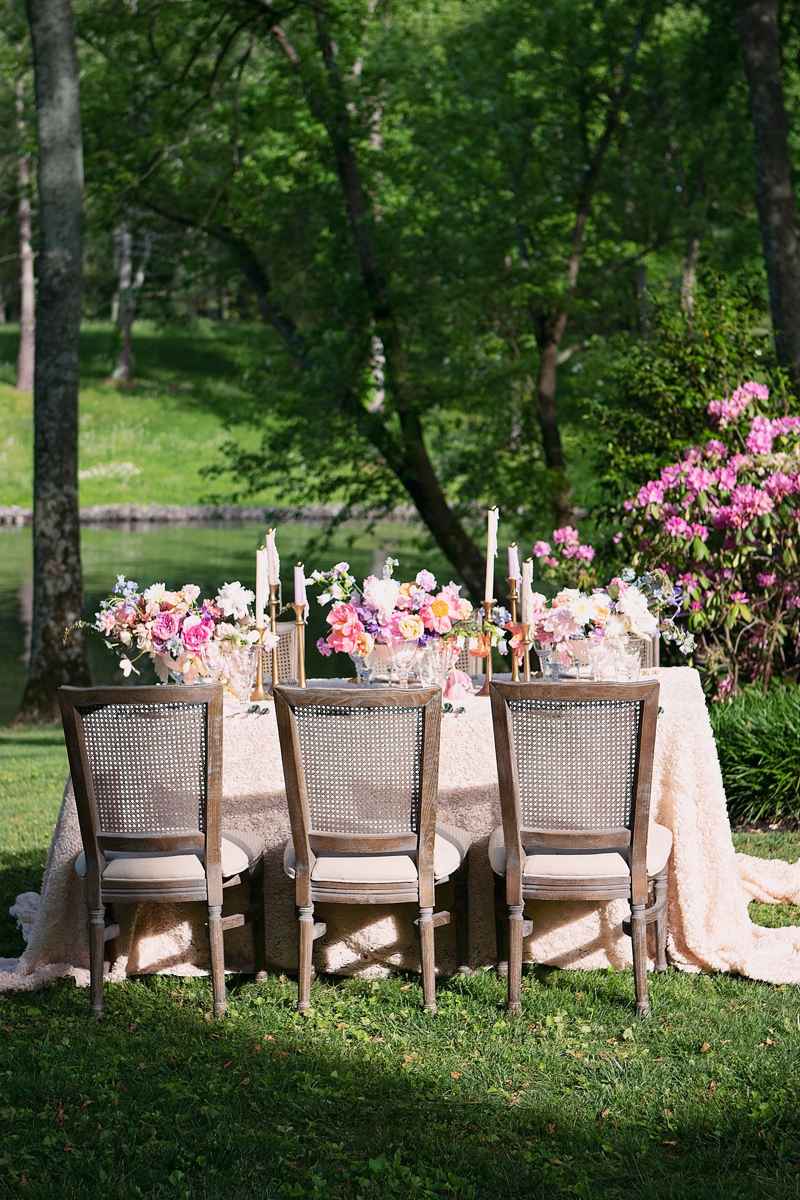 Outdoor spring wedding inspiration