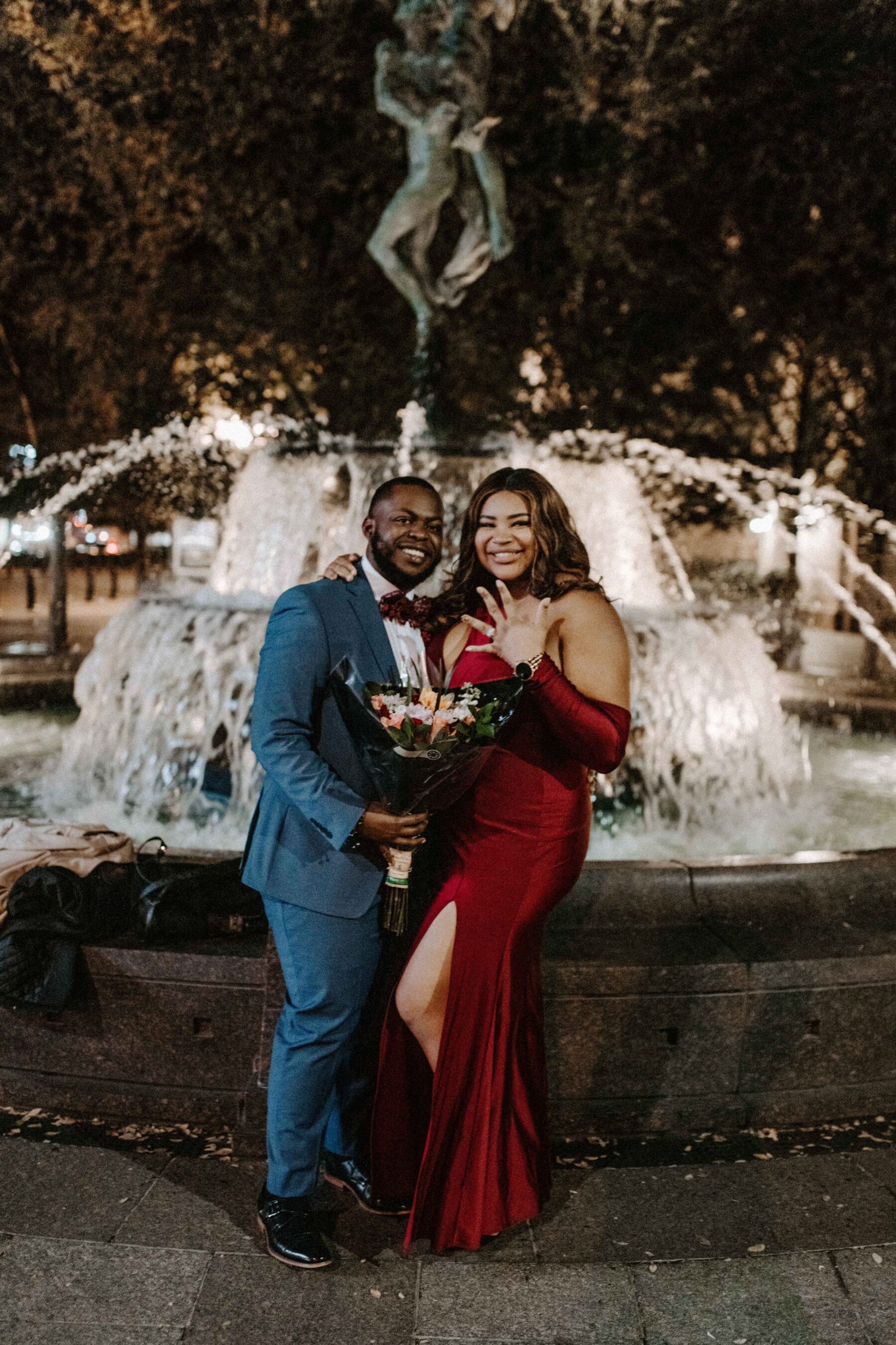 Downtown Nashville Engagement at Symphony Fountain by Meghan Melia Photography | Nashville Bride Guide