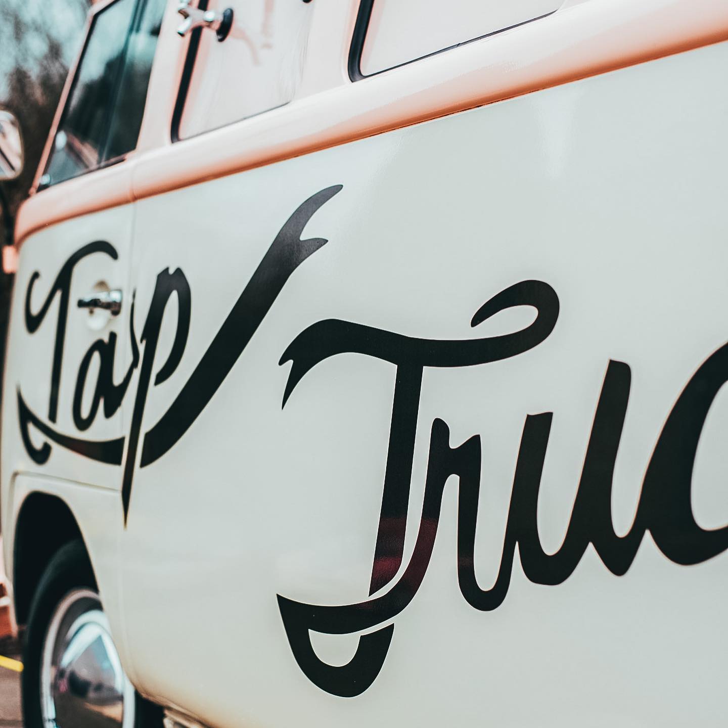 Tap Truck Nashville's New VW Bus | Mobile Beverage Bar | Nashville Bride Guide