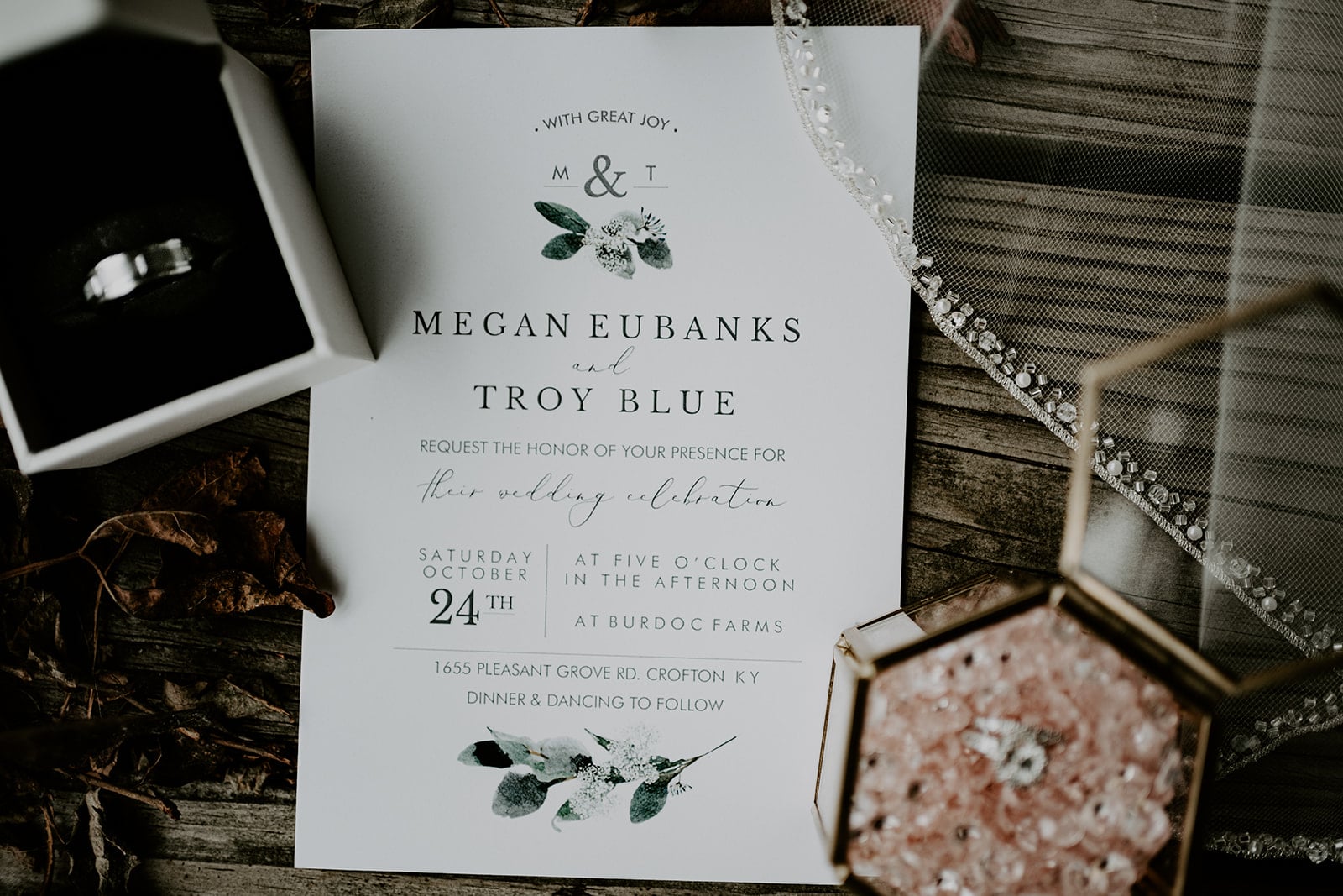 Greenery wedding invitation design
