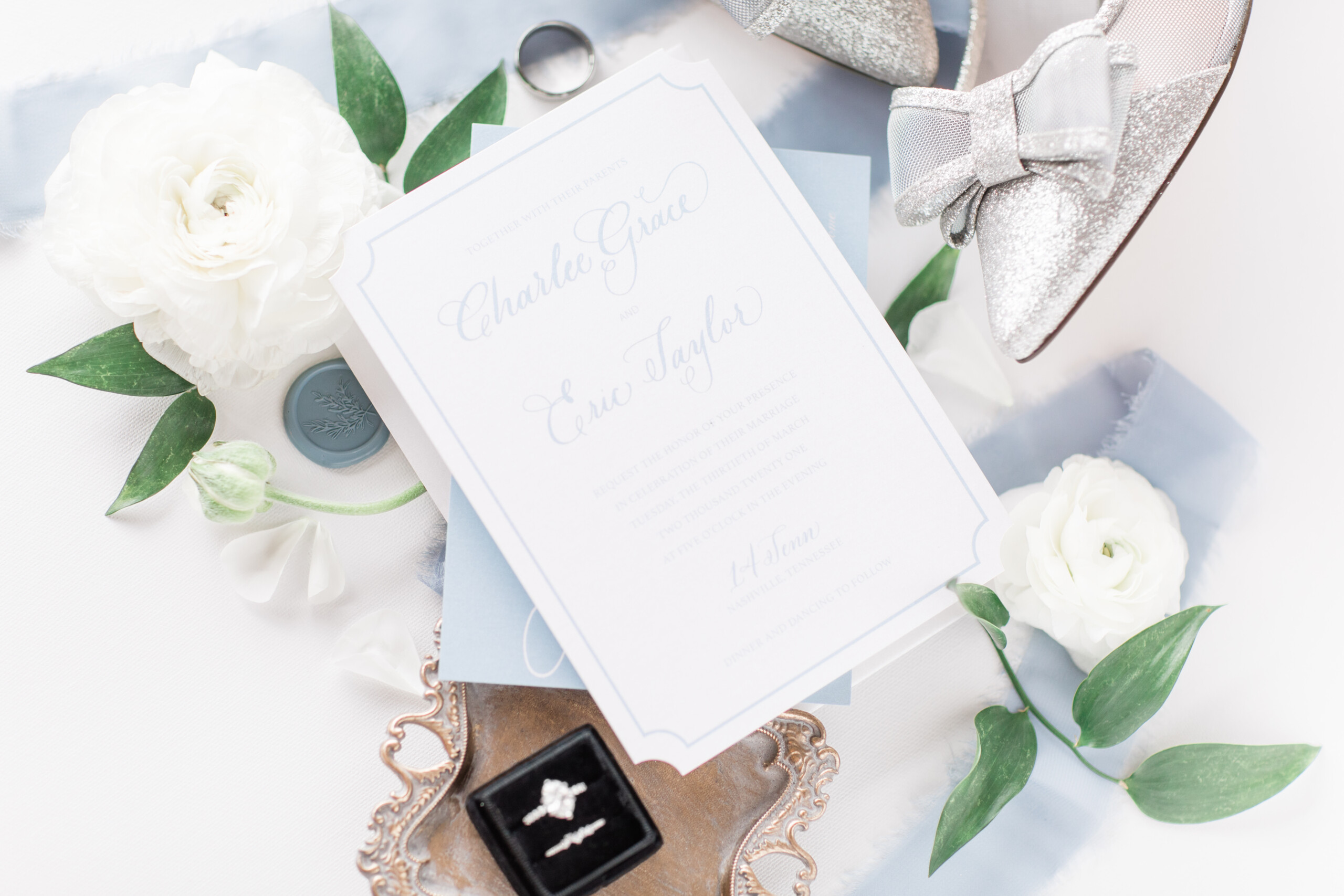 Luxurious Cinderella Modern Day Wedding Inspiration