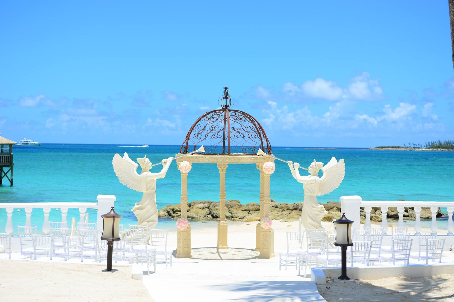 How to Choose the Ideal Wedding Destination from 2 Travel Anywhere
