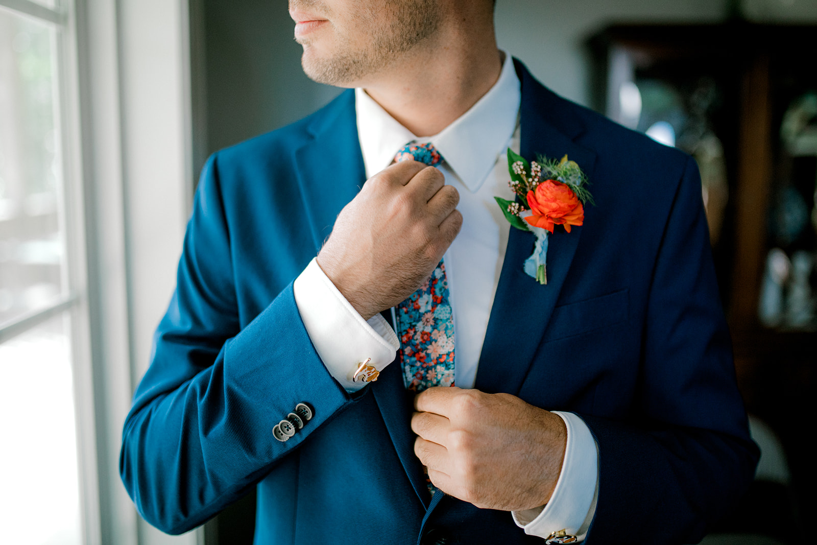 Floral wedding tie