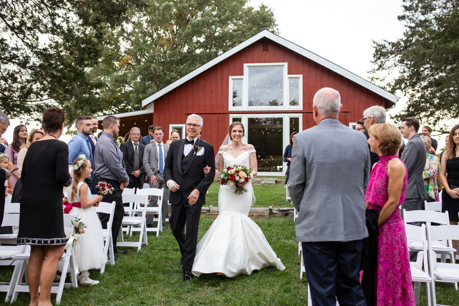 Upscale Barn Wedding at Cedarmont Farm