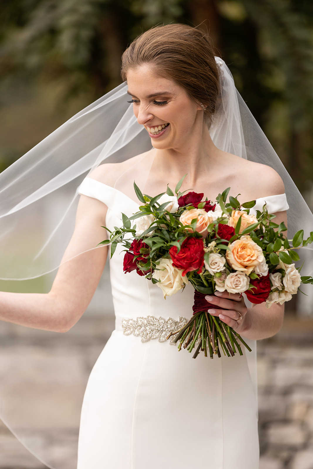 Larson Floral Co. wedding bouquet