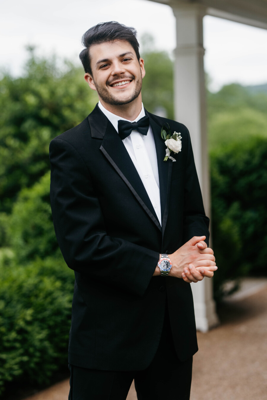 Simple Yet Elegant Black and White Wedding at Ravenswood Mansion ...