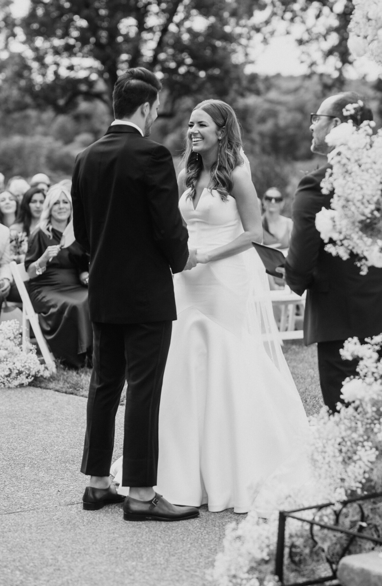 Black and White Outdoor Wedding Ceremony at Ravenswood Mansion