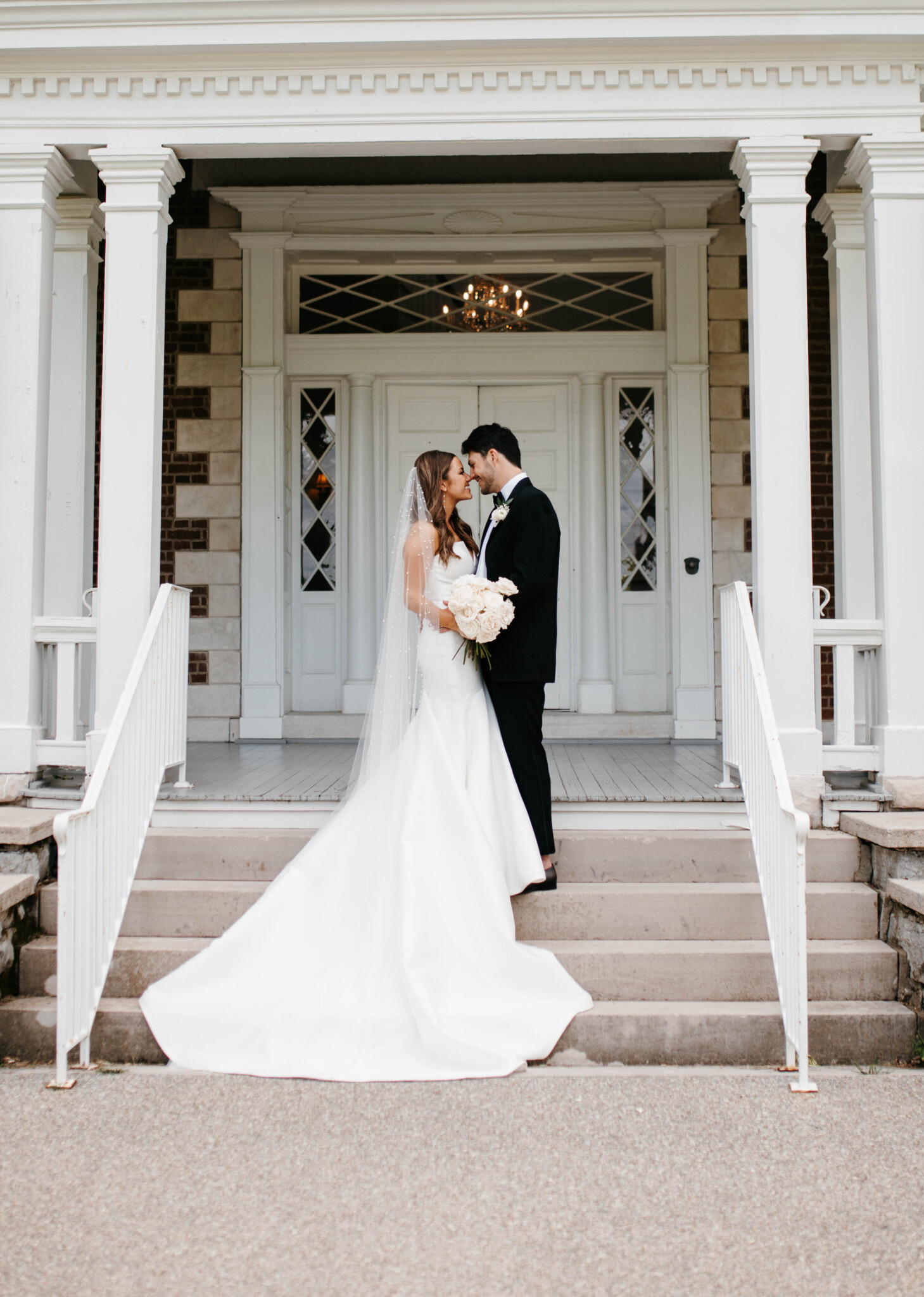 Simple Yet Elegant Wedding at Ravenswood Mansion