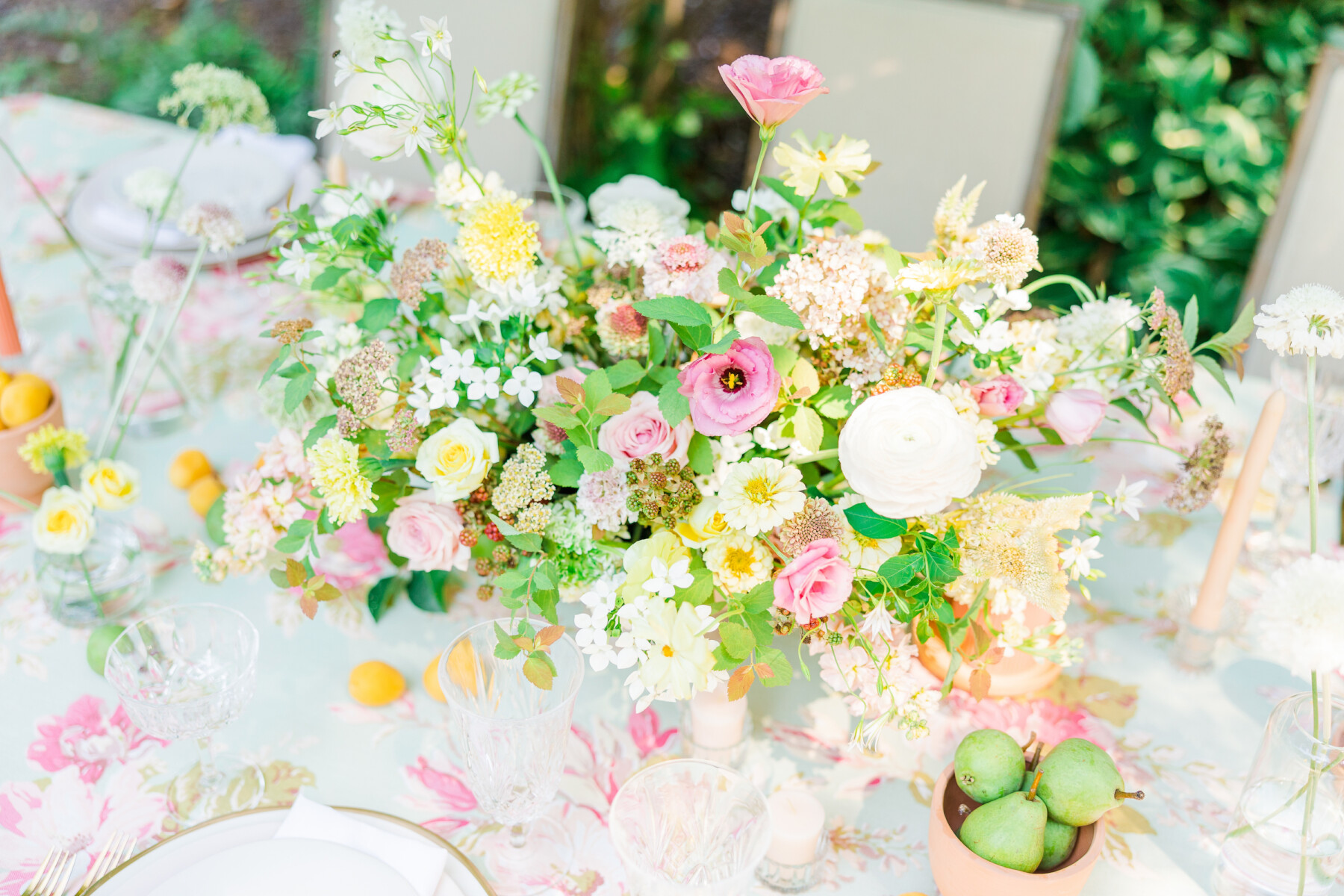 Riverwood Mansion Inspired Wedding with Bright Colors