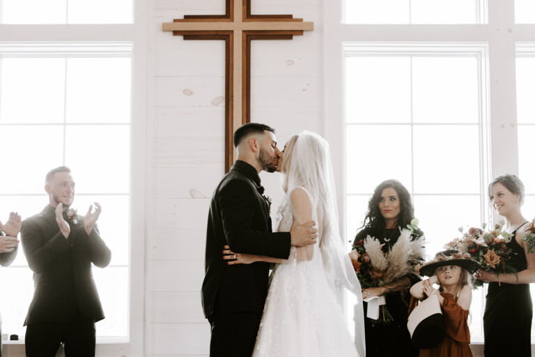 Prepare To Be Wow D By This Romantic Chapel Destination Wedding With   Chapel Destination Wedding In Tennessee With Thoughtful Details 36 768x512 