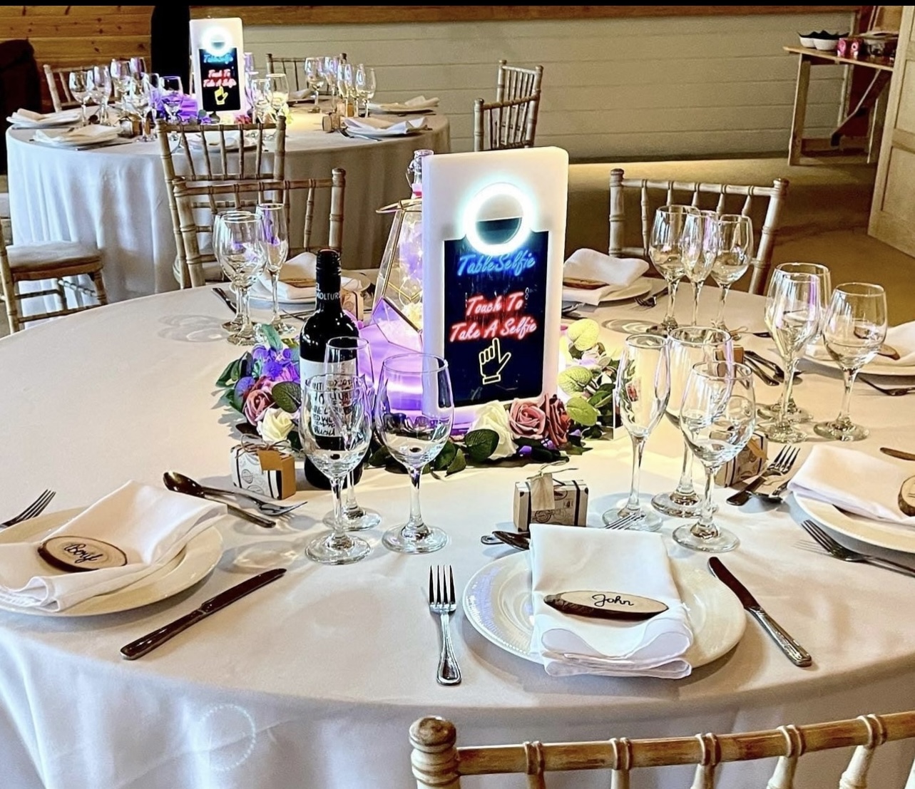 ATN Productions Table Selfie Technology is Ready to Jazz Up Your Wedding Decor