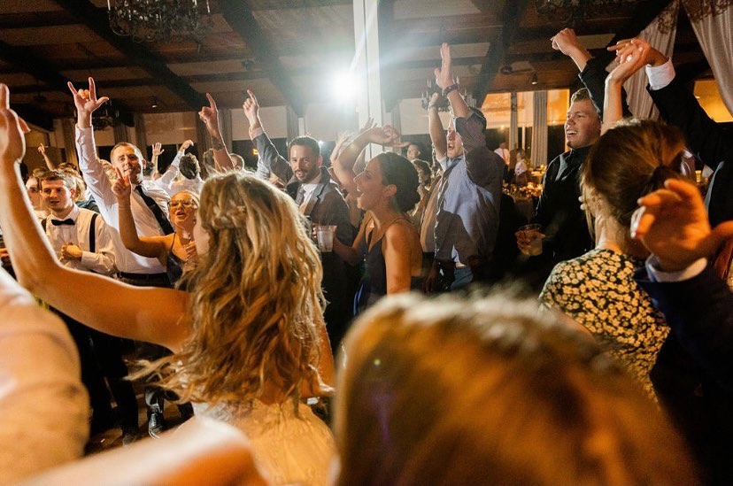 Should My Dance Floor be Indoors or Outdoors for My Wedding?