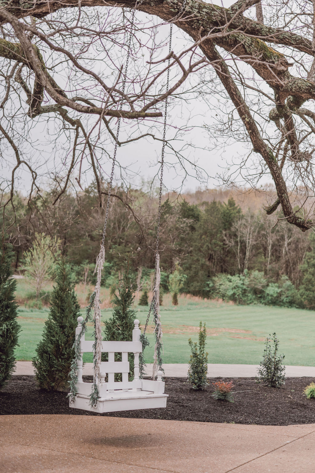 drakewood farm wedding with tornado warning nashville bride guide 15 - A Tornado Didn't Stop This Drakewood Farm Wedding From Happening Drakewood Farm Wedding with Tornado Warning