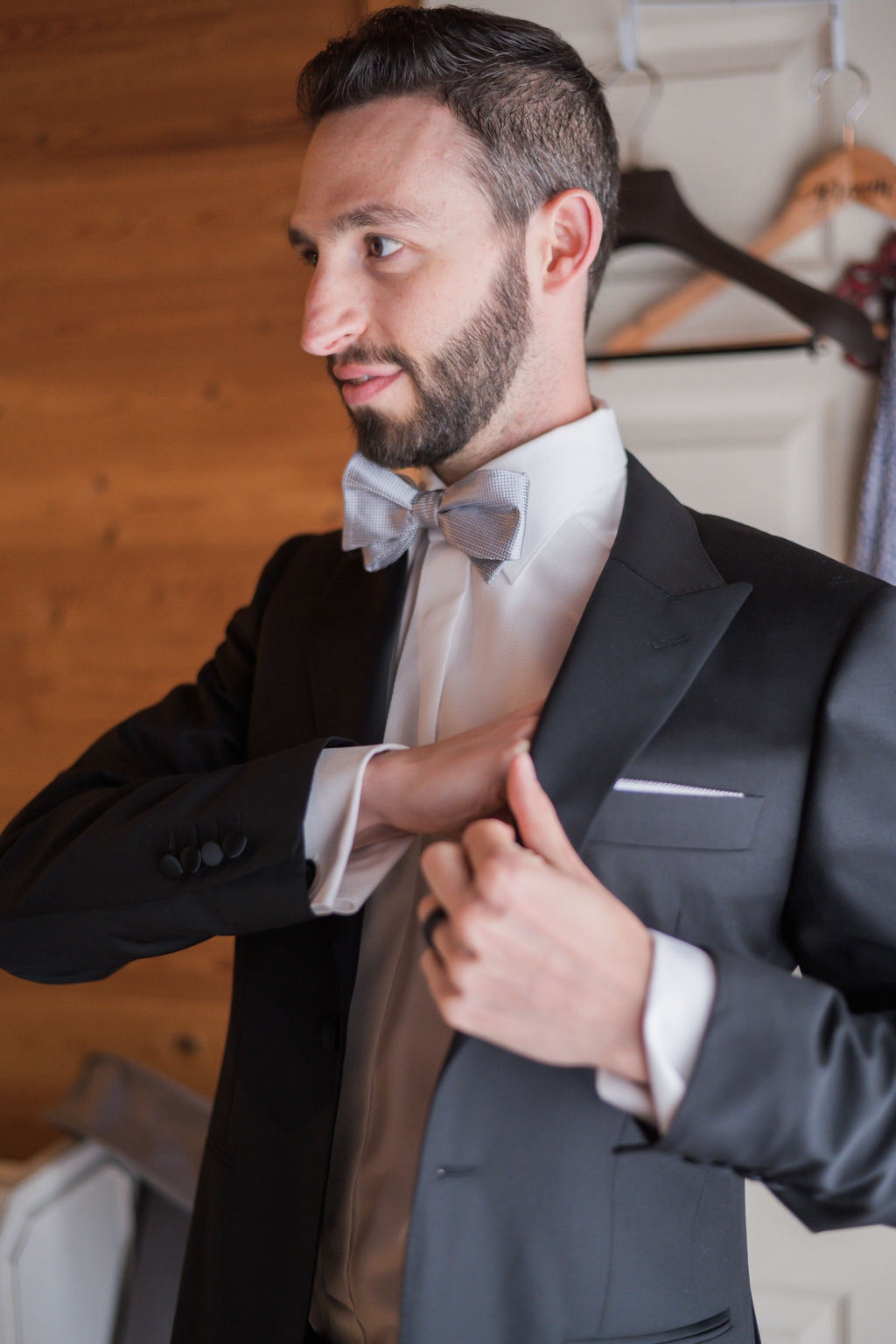 drakewood farm wedding with tornado warning nashville bride guide 20 - A Tornado Didn't Stop This Drakewood Farm Wedding From Happening Drakewood Farm Wedding with Tornado Warning