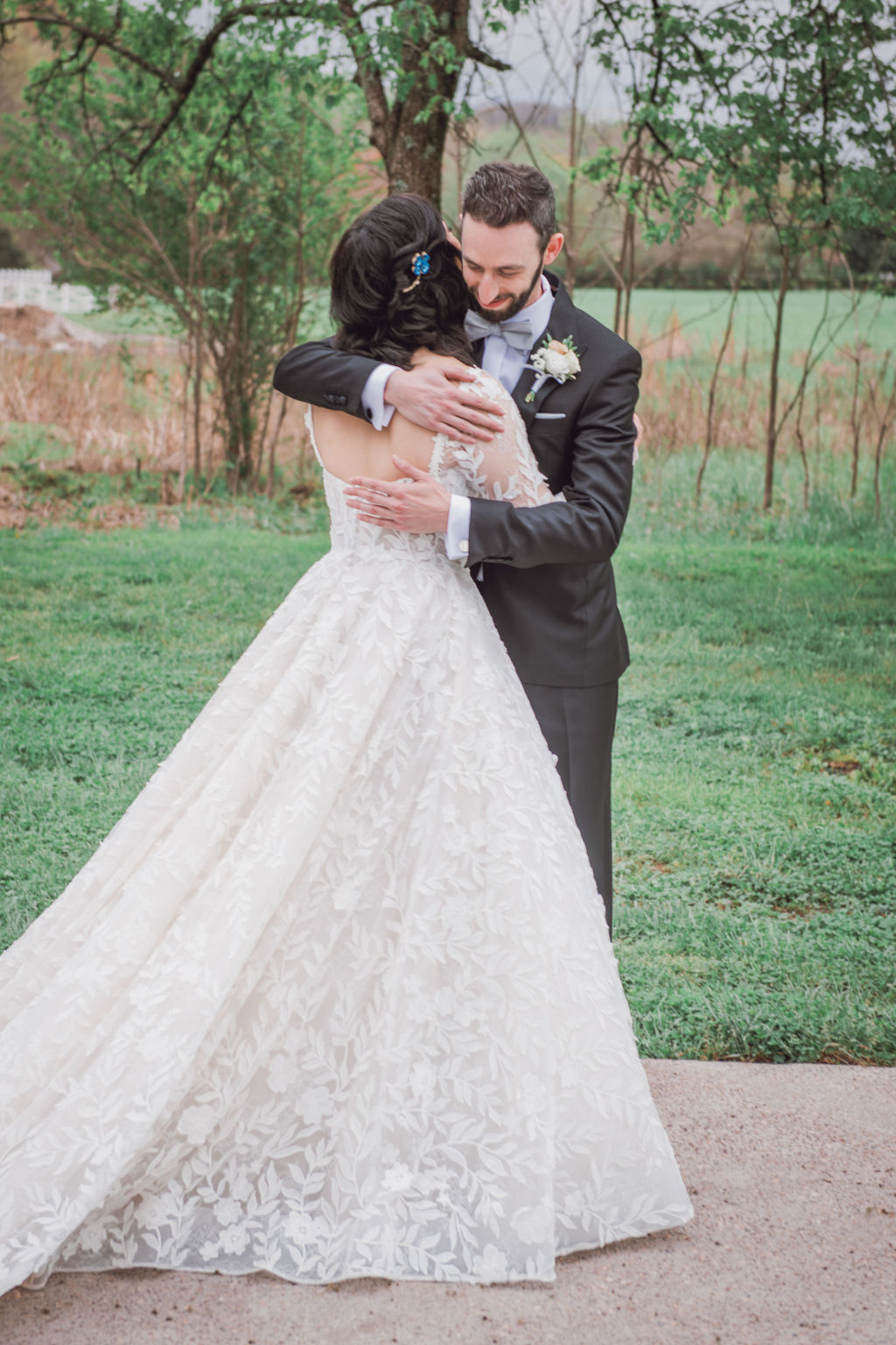 drakewood farm wedding with tornado warning nashville bride guide 24 - A Tornado Didn't Stop This Drakewood Farm Wedding From Happening Drakewood Farm Wedding with Tornado Warning
